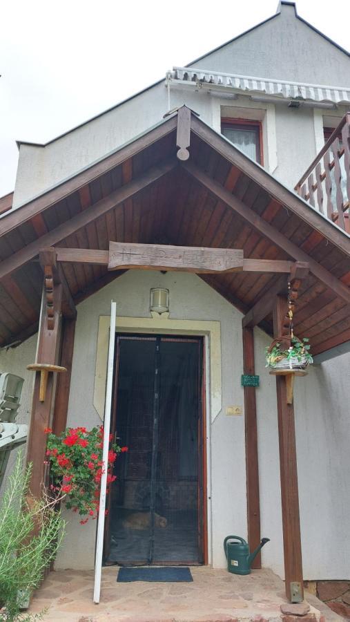 Naplopo-Lak Apartment Abrahamhegy Exterior photo